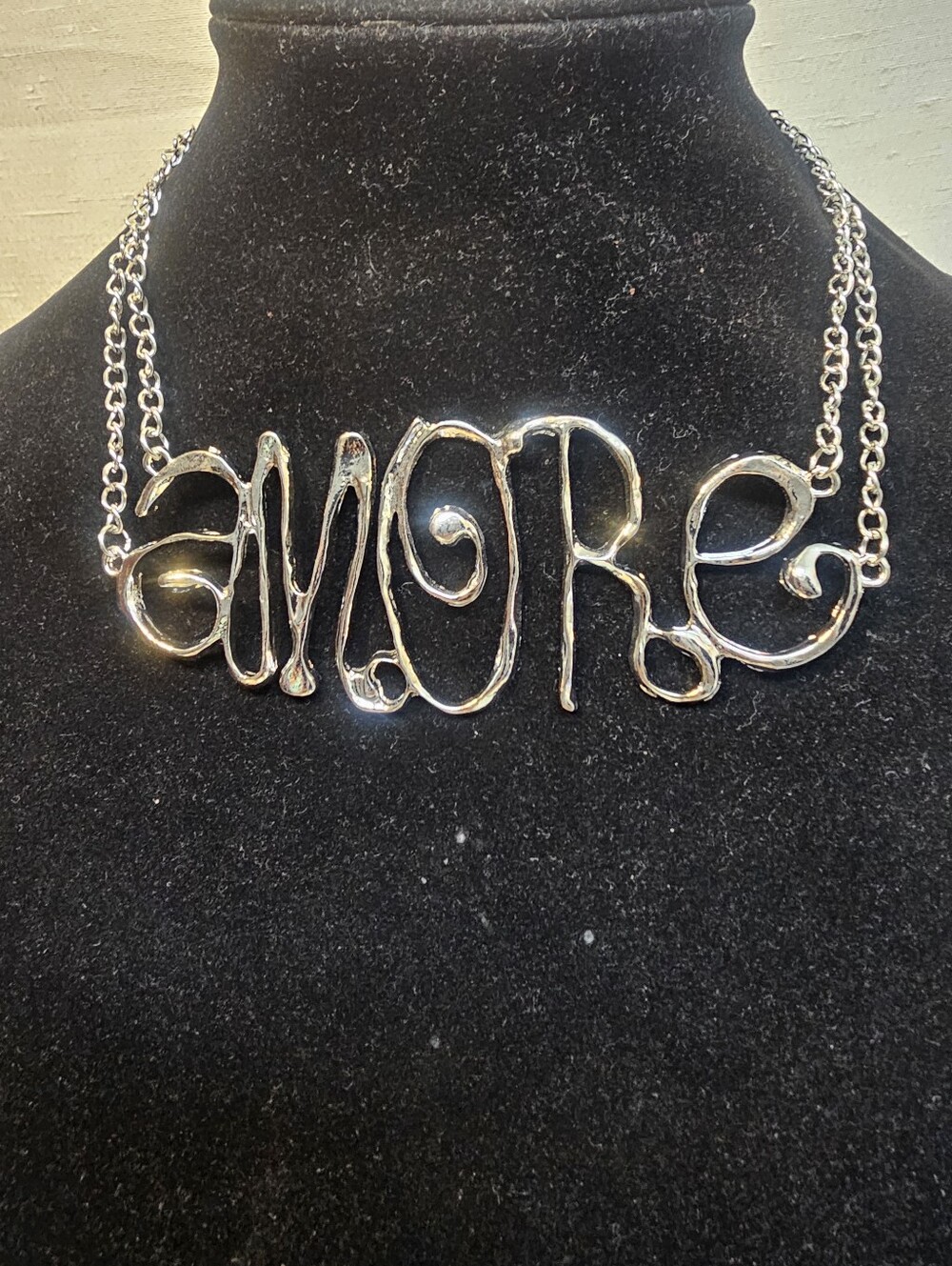 AMORE Script Silver Statement Choker